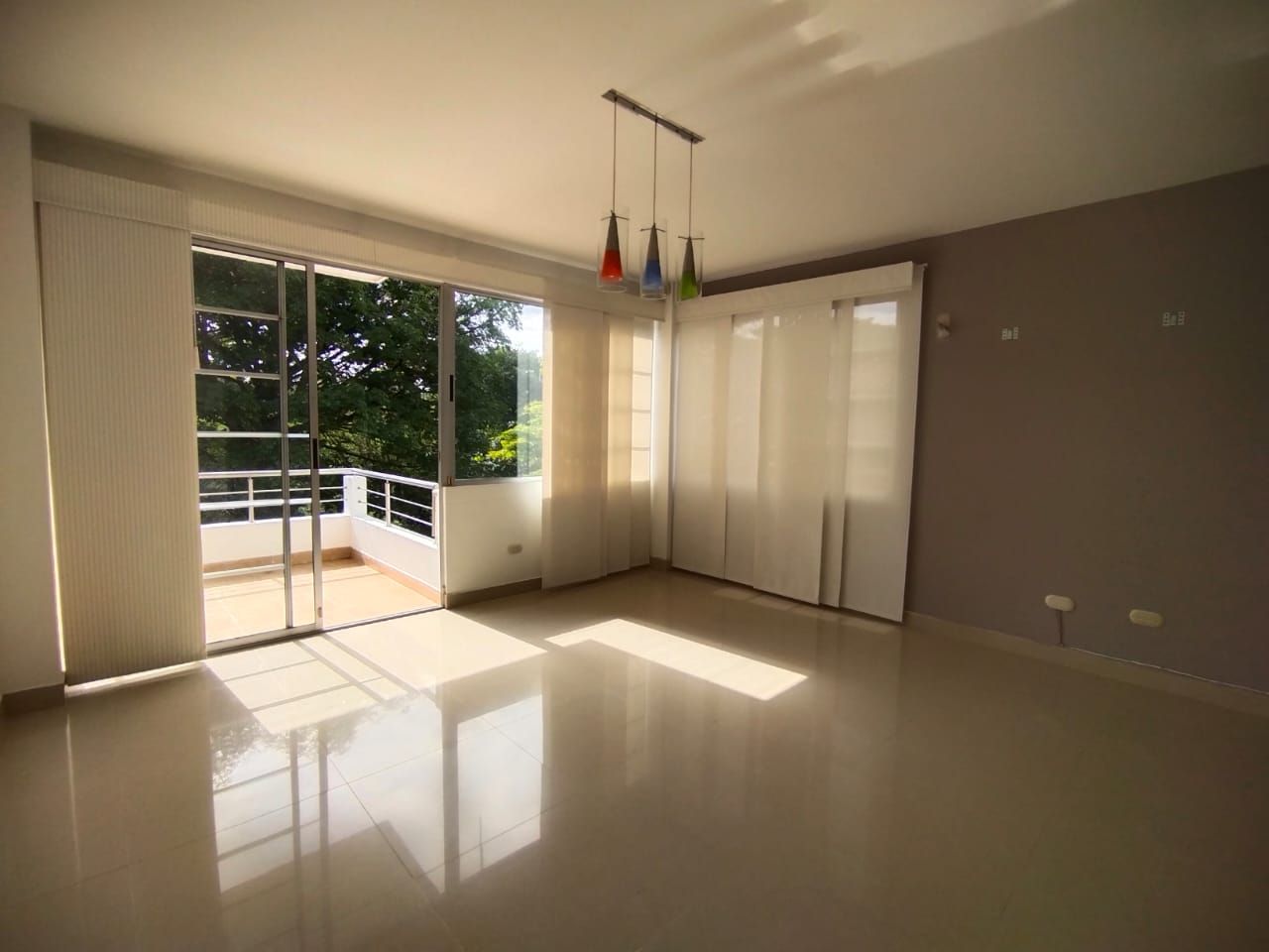 Casa Campestre en arriendo Risaralda Pereira Br San Fernando 500 m2 Habitaciones 4 Baños 6 Garajes 6 Precio $5800000