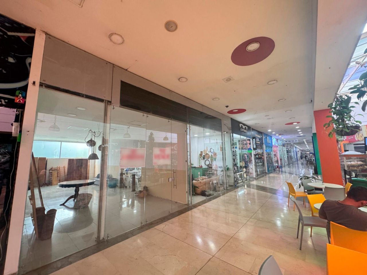 Local en arriendo Valle Del Cauca Cali Quintas De Don Simón 40 m2 Habitaciones 0 Baños 0 Garajes 0 Precio $3300000