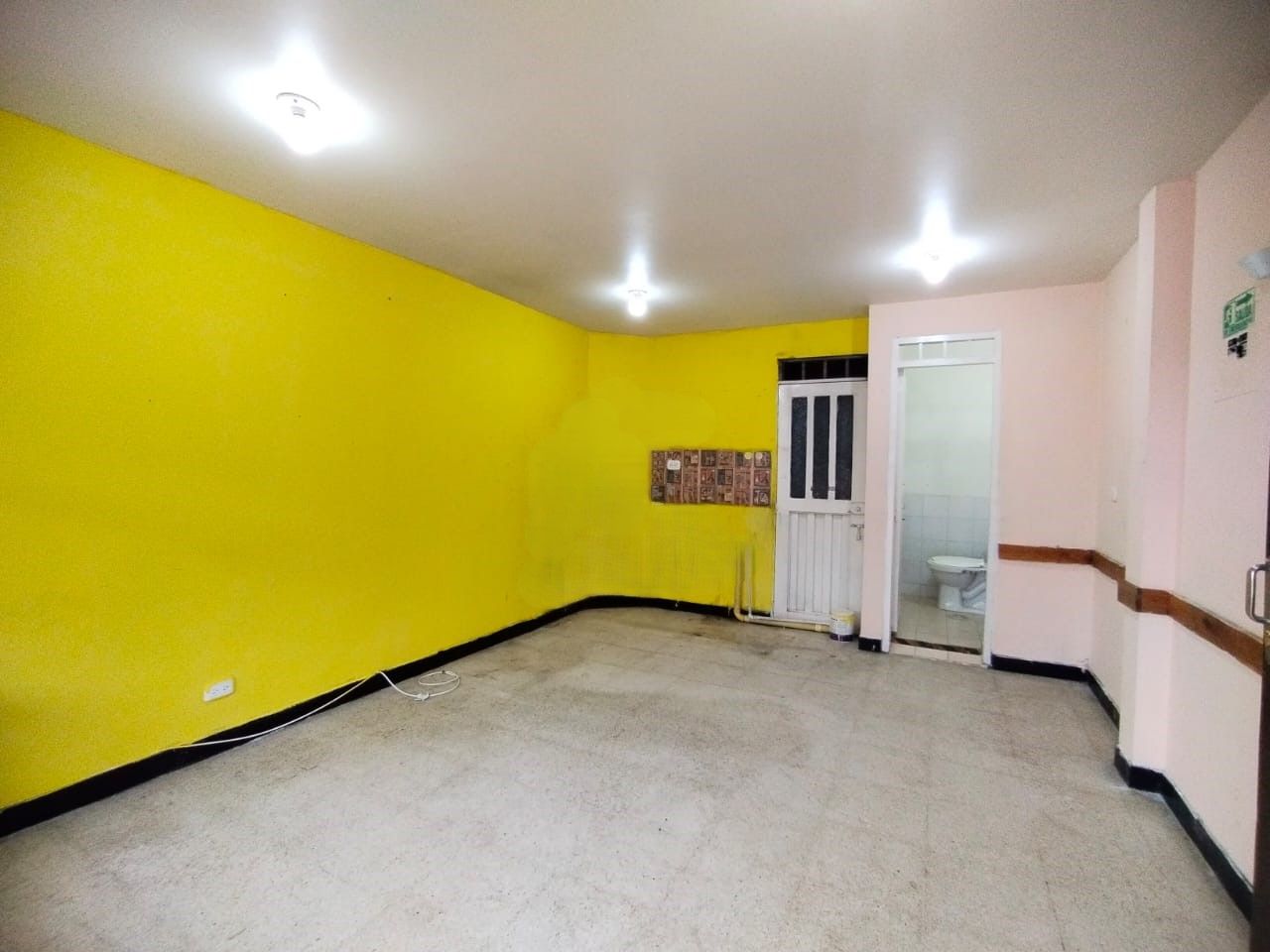 Local en arriendo Risaralda Pereira Avenida 30 De Agosto 18 m2 Habitaciones 0 Baños 1 Garajes 0 Precio $1600000