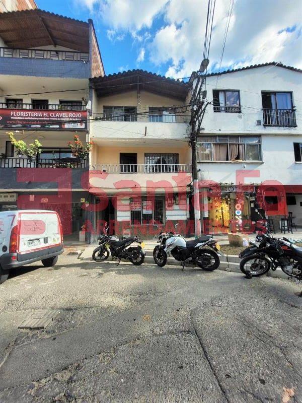 Apartamento en arriendo Antioquia Itagüí Las Mercedes 100 m2 Habitaciones 3 Baños 2 Garajes 0 Precio $1750000