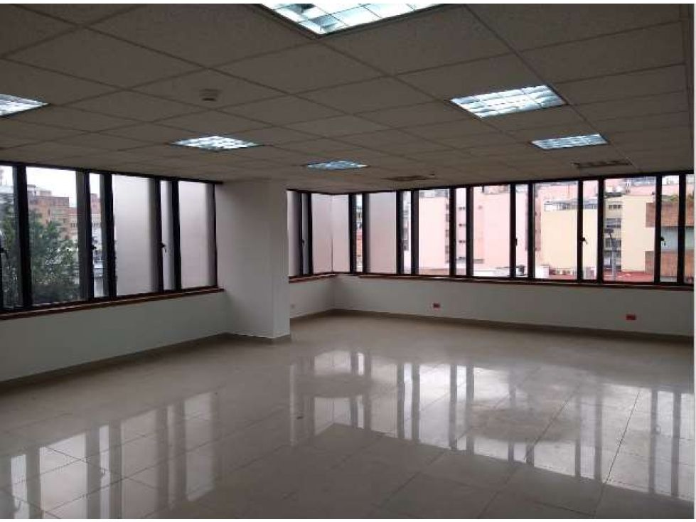 Oficina en arriendo Cundinamarca Bogotá Chapinero Central 57 m2 Habitaciones 0 Baños 1 Garajes 1 Precio $1774000
