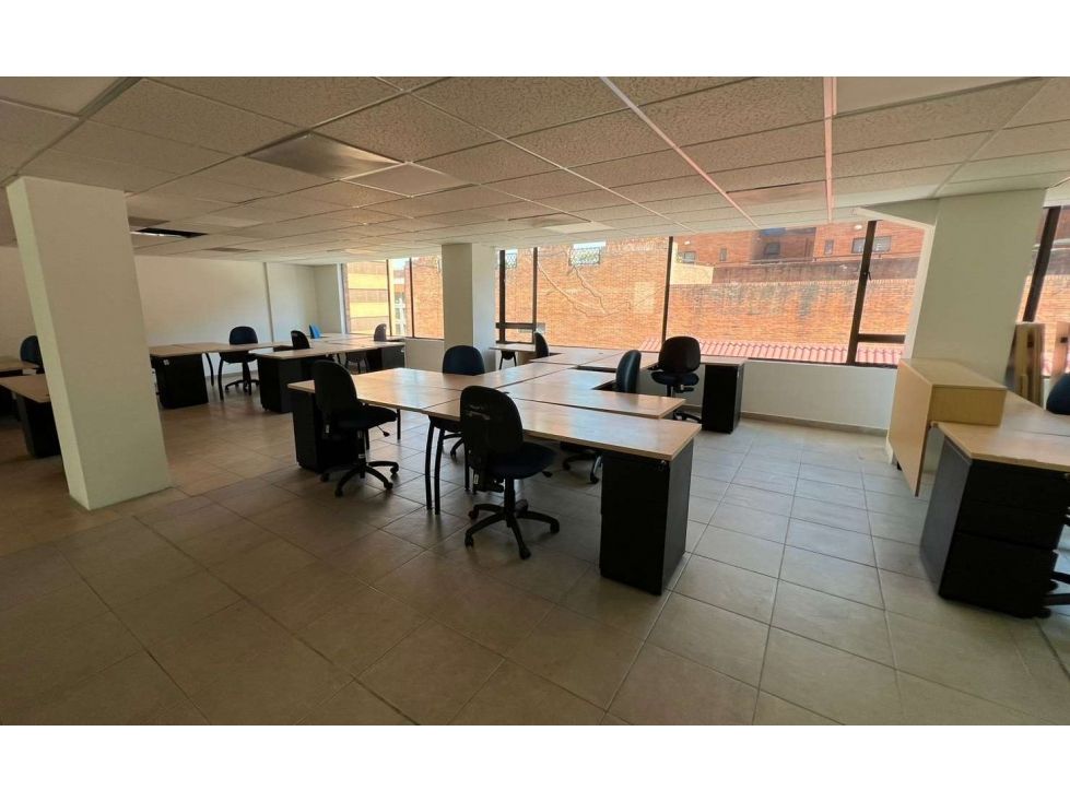 Oficina en arriendo Cundinamarca Bogotá Estrella 1011 m2 Habitaciones 0 Baños 10 Garajes 9 Precio $30111600