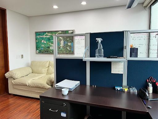 Oficina en venta Antioquia Medellín Los Naranjos 74 m2 Habitaciones 0 Baños 0 Garajes 2 Precio $600000000