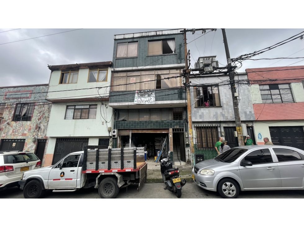 Casa en venta Risaralda Pereira Villavicencio 300 m2 Habitaciones 9 Baños 6 Garajes 0 Precio $980000000