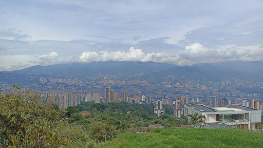 Lote en venta Antioquia Medellín Medellín 5253 m2 Habitaciones 0 Baños 0 Garajes 0 Precio $3399000000