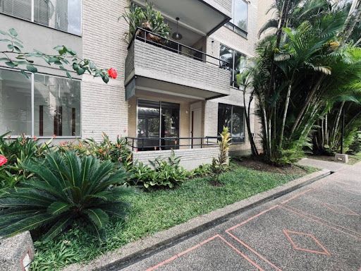 Apartamento en venta Antioquia Medellín Patio Bonito 92 m2 Habitaciones 3 Baños 3 Garajes 1 Precio $650000000