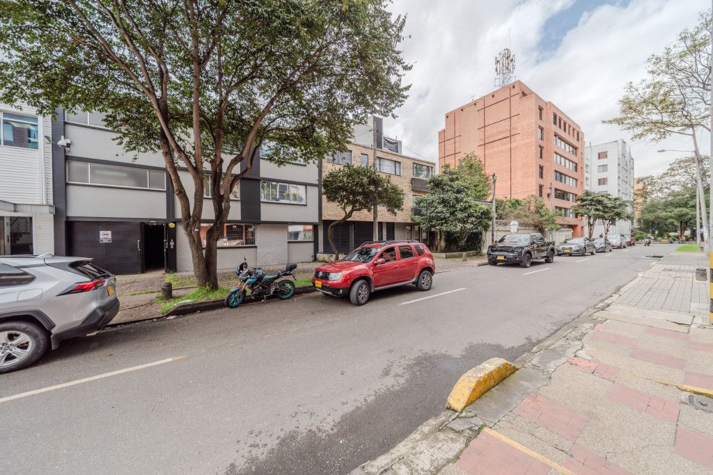 Oficina en arriendo Cundinamarca Bogotá Antiguo Country 510 m2 Habitaciones 0 Baños 8 Garajes 0 Precio $18000000