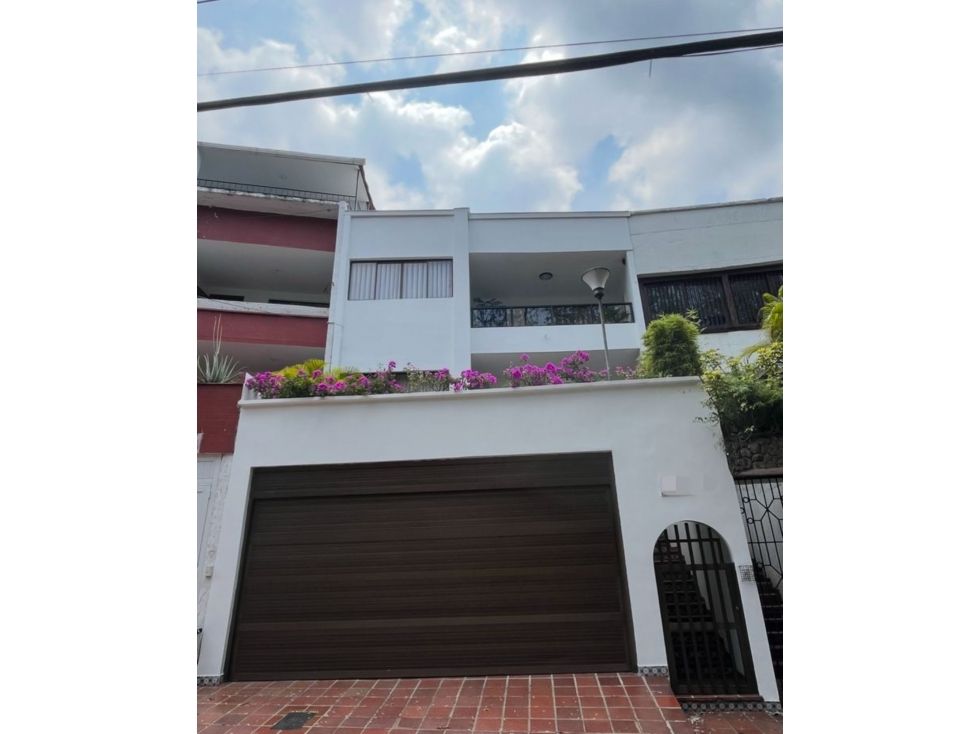 Casa en venta Valle Del Cauca Cali Santa Rita 310 m2 Habitaciones 5 Baños 4 Garajes 3 Precio $930000000