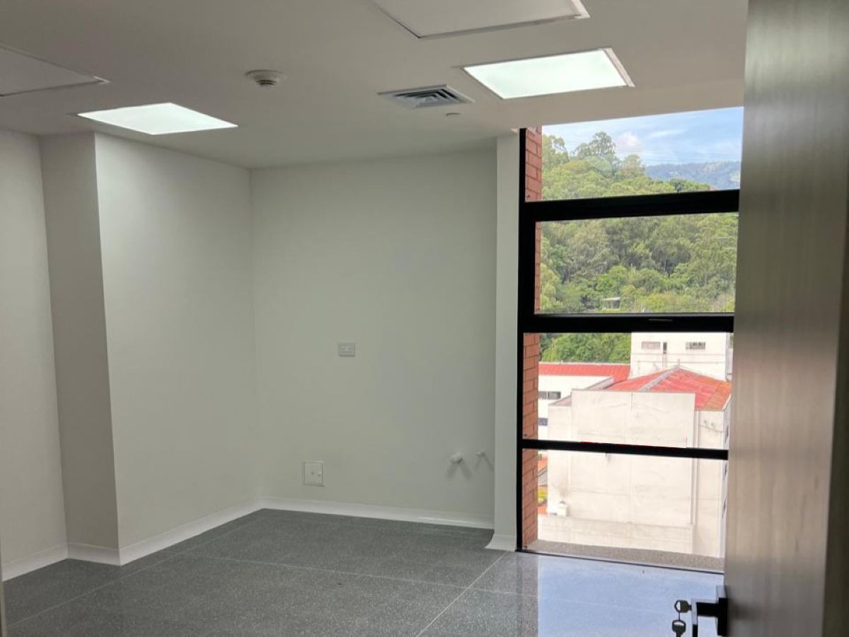 Consultorio en arriendo Antioquia Medellín San Diego 67 m2 Habitaciones 0 Baños 2 Garajes 2 Precio $10800000