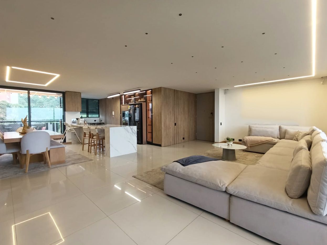 Apartamento en venta Antioquia Medellín El Tesoro 230 m2 Habitaciones 3 Baños 4 Garajes 2 Precio $2400000000