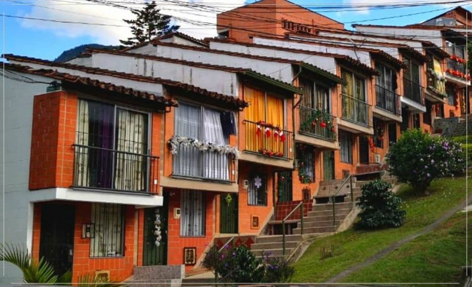 Casa en venta Antioquia Medellín Mirador Del Doce 117 m2 Habitaciones 5 Baños 2 Garajes 0 Precio $350000000