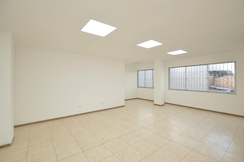 Oficina en arriendo Cundinamarca Bogotá San Jose De La Granja 40 m2 Habitaciones 0 Baños 1 Garajes 0 Precio $1200000