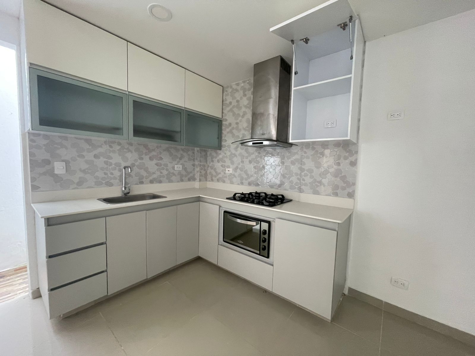 Casa en arriendo Antioquia Guarne San Antonio I 200 m2 Habitaciones 3 Baños 2 Garajes 1 Precio $3500000