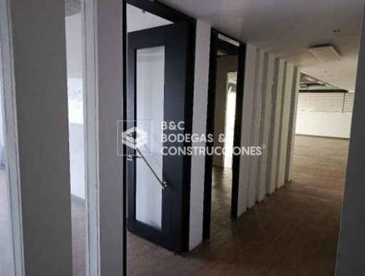 Local en arriendo Antioquia Itagüí La Esmeralda 379 m2 Habitaciones 0 Baños 5 Garajes 0 Precio $16256000