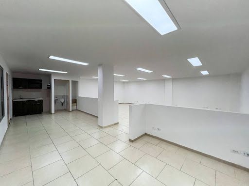 Local en arriendo Antioquia Itagüí Playa Rica 195 m2 Habitaciones 0 Baños 3 Garajes 0 Precio $9500000