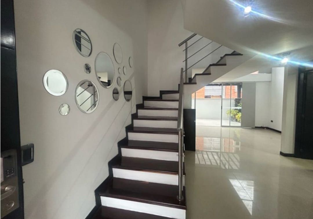 Casa en arriendo Risaralda Pereira Bosques De Cantabria 160 m2 Habitaciones 3 Baños 3 Garajes 2 Precio $3800000
