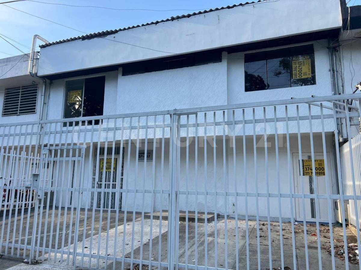 Casa en arriendo Valle Del Cauca Cali Tequendama 350 m2 Habitaciones 8 Baños 3 Garajes 4 Precio $6000000