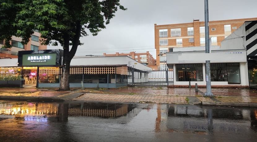 Local en arriendo Cundinamarca Bogotá San Patricio 400 m2 Habitaciones 0 Baños 3 Garajes 11 Precio $34000000