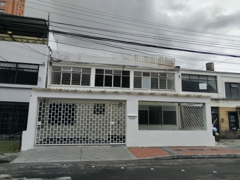 Casa en arriendo Cundinamarca Bogotá El Espartillal 166 m2 Habitaciones 6 Baños 6 Garajes 1 Precio $13000000