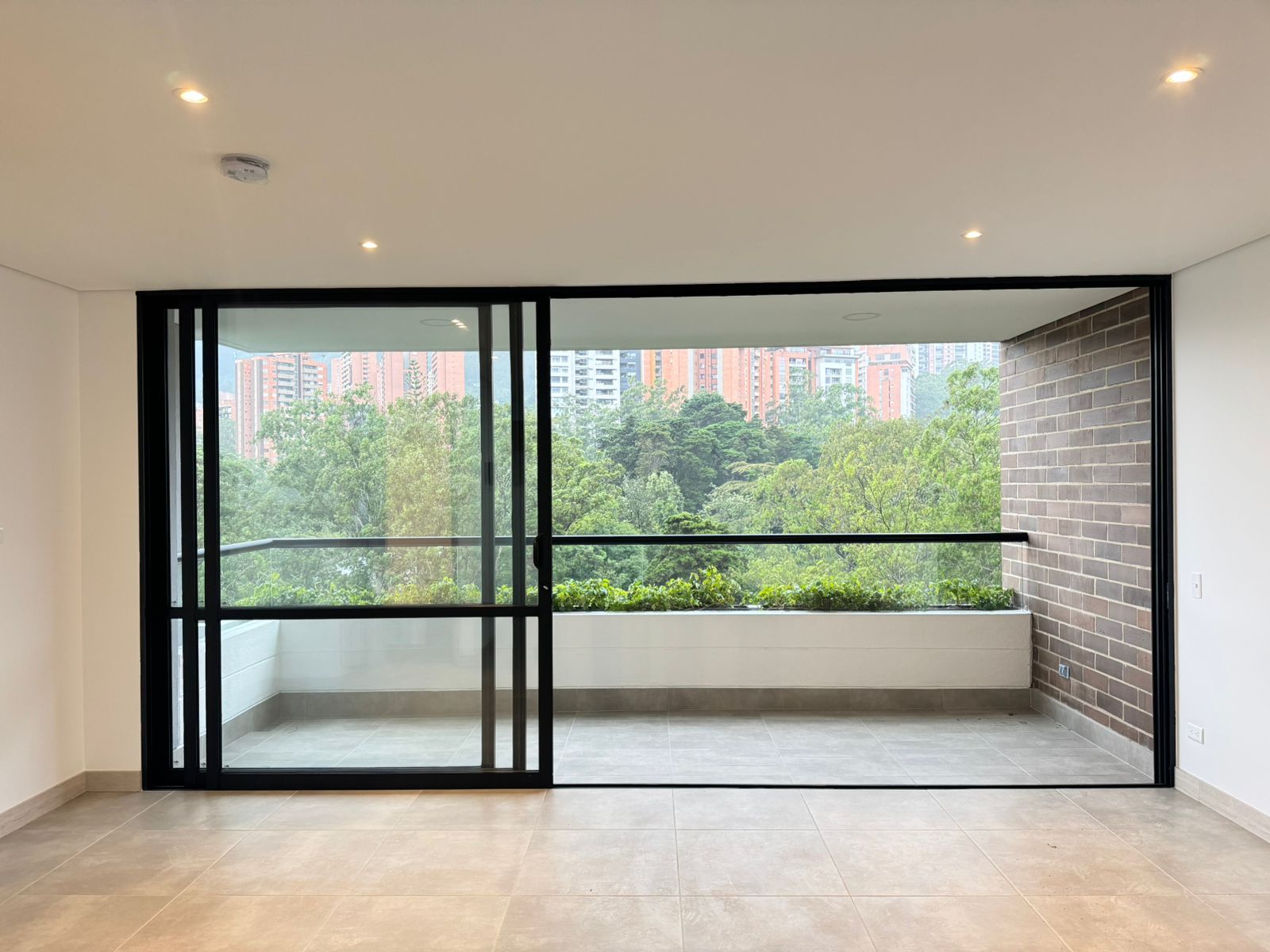 Apartamento en arriendo Antioquia Medellín Los Naranjos 76 m2 Habitaciones 1 Baños 2 Garajes 1 Precio $4600000