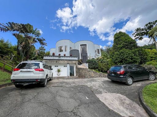 Casa en arriendo Antioquia Medellín Altos Del Poblado 500 m2 Habitaciones 10 Baños 10 Garajes 0 Precio $20000000