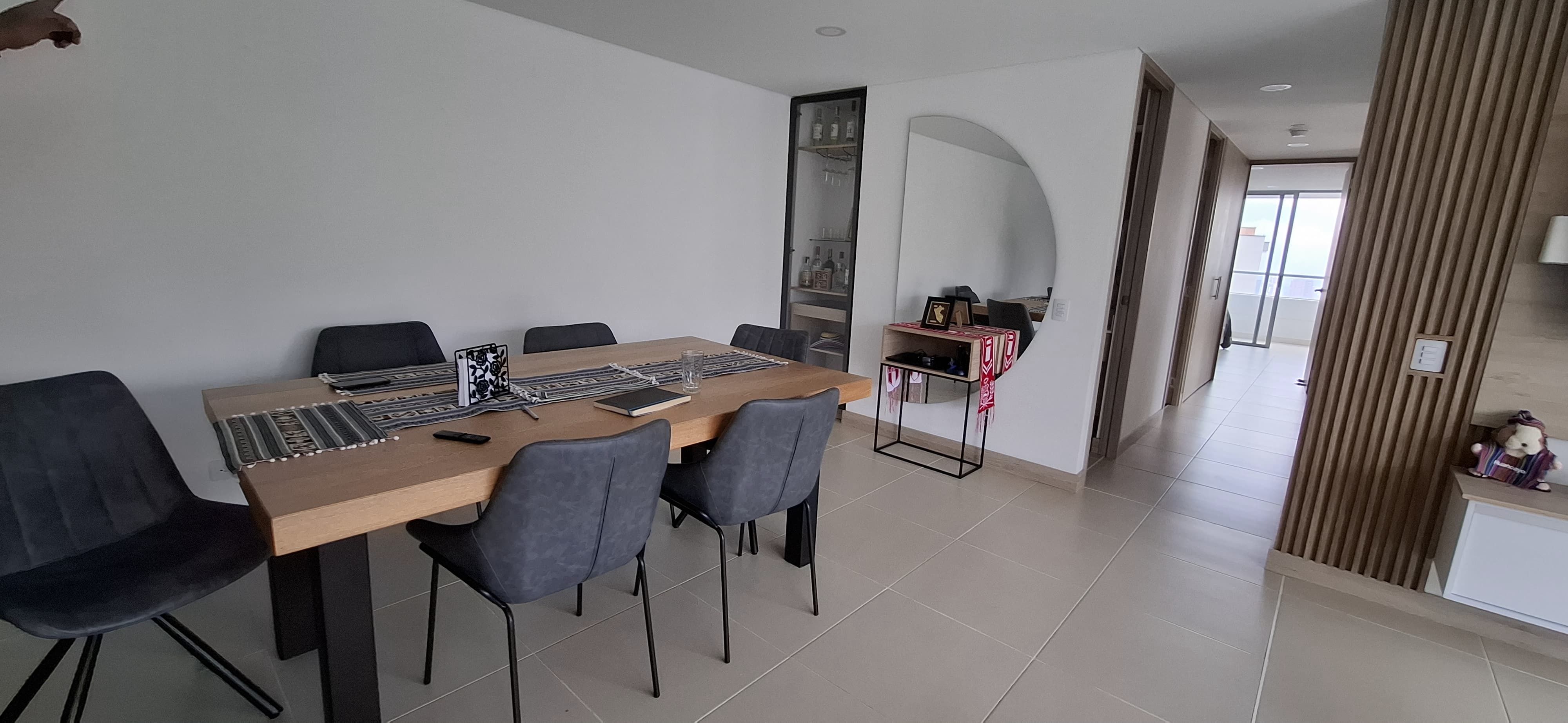 Apartamento en arriendo Antioquia Envigado Alto De Misael 110 m2 Habitaciones 3 Baños 3 Garajes 1 Precio $8000000