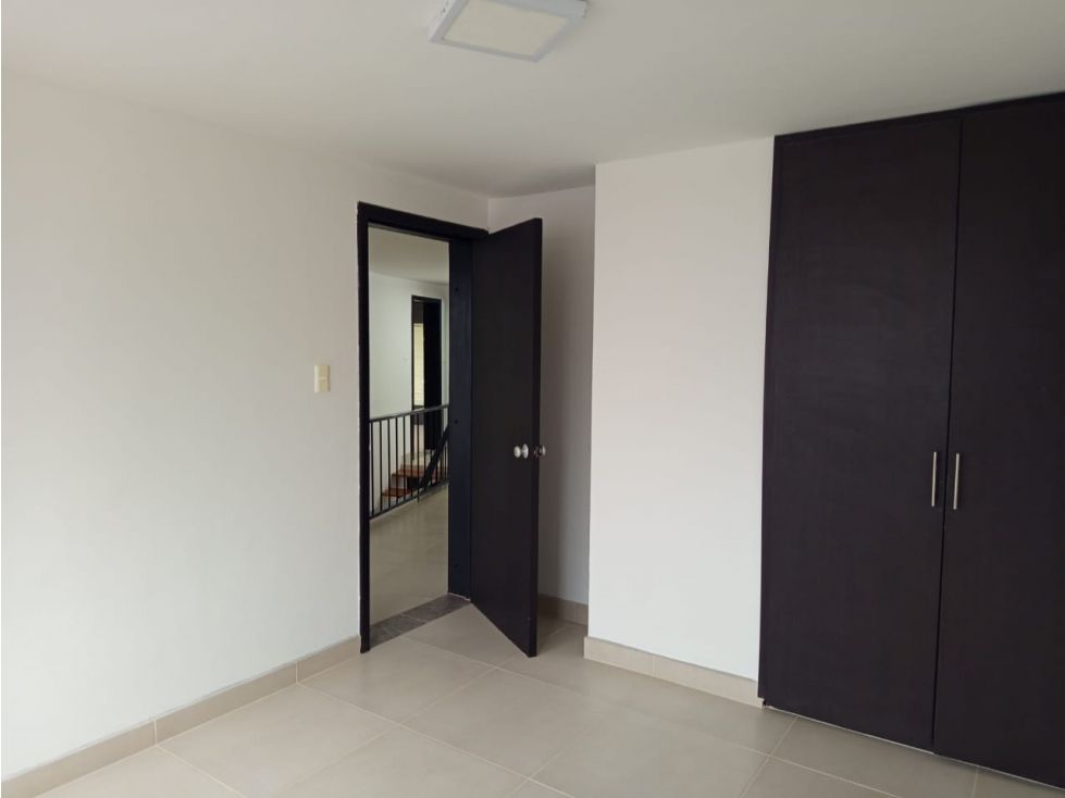 Casa en arriendo Caldas Manizales La Rambla 192 m2 Habitaciones 6 Baños 2 Garajes 0 Precio $8000000