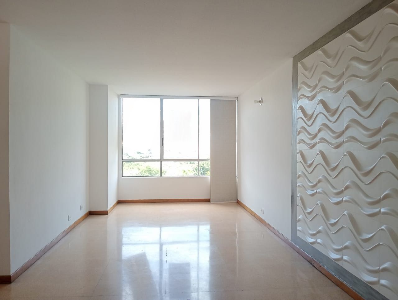 Apartamento en arriendo Antioquia Medellín Los Conquistadores 100 m2 Habitaciones 3 Baños 2 Garajes 1 Precio $3250000