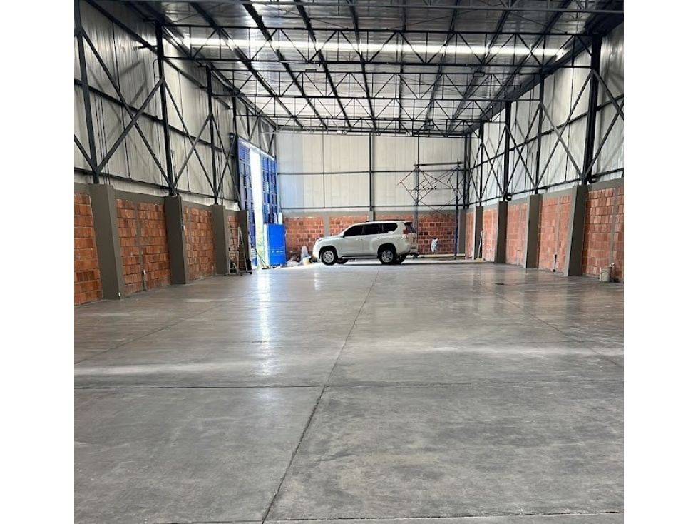 Bodega en arriendo Risaralda Dosquebradas Campestre A 810 m2 Habitaciones 0 Baños 2 Garajes 3 Precio $16200000
