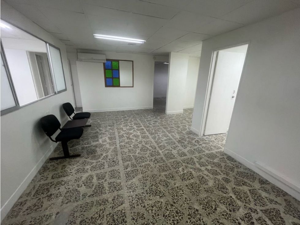 Oficina en arriendo Antioquia Envigado Zona Centro 80 m2 Habitaciones 0 Baños 2 Garajes 0 Precio $2600000
