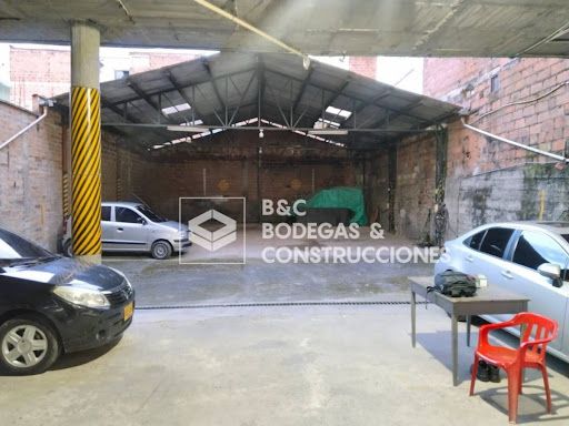 Bodega en arriendo Antioquia Caldas Caldas 300 m2 Habitaciones 0 Baños 1 Garajes 0 Precio $12000000