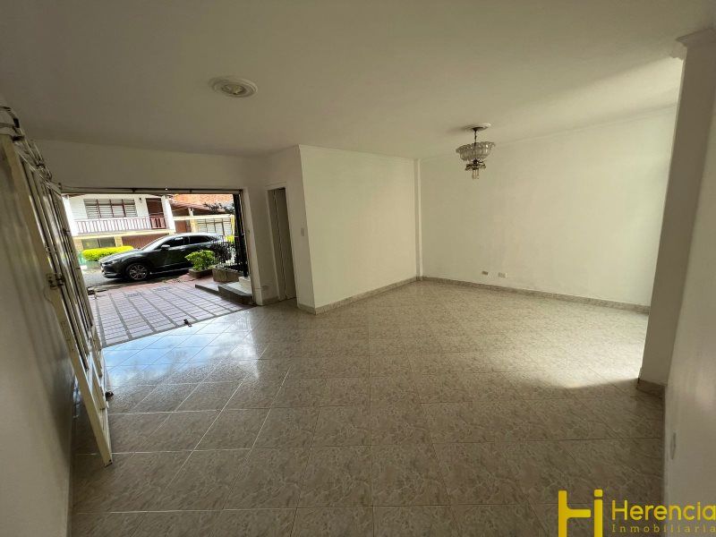Casa en arriendo Antioquia Medellín Santa Rosa De Lima 250 m2 Habitaciones 3 Baños 4 Garajes 0 Precio $4150000