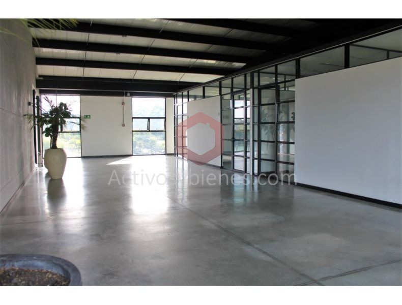 Oficina en arriendo Antioquia Rionegro Centro 35 m2 Habitaciones 0 Baños 4 Garajes 5 Precio $2100000