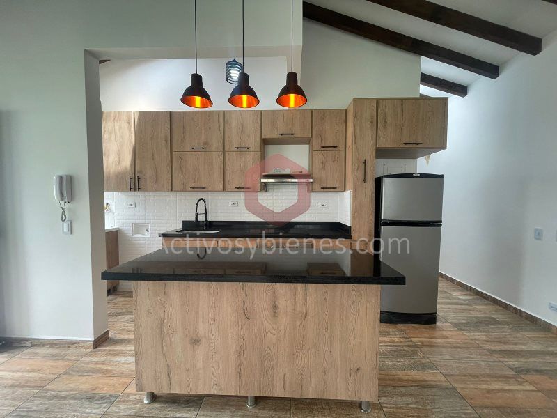 Casa en arriendo o venta Antioquia Guarne Centro 500 m2 Habitaciones 3 Baños 2 Garajes 2 Precio venta $2450000000 Precio arriendo $3250000