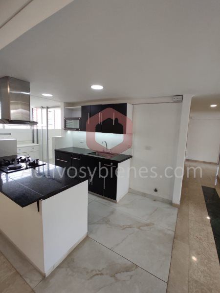Apartamento en arriendo Antioquia Medellín El Tesoro 150 m2 Habitaciones 3 Baños 3 Garajes 2 Precio $5700000
