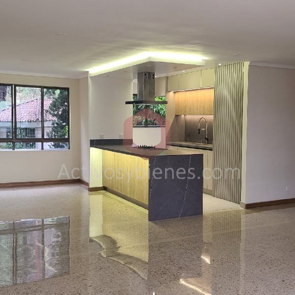 Apartamento en venta Antioquia Medellín La Linde 230 m2 Habitaciones 3 Baños 4 Garajes 2 Precio $1200000000