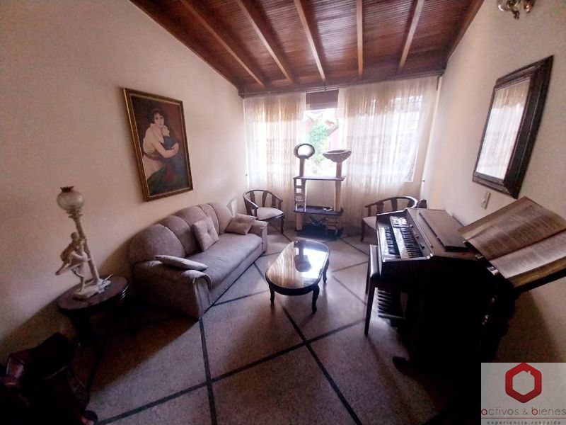 Casa en venta Antioquia Medellín Florida Nueva 244 m2 Habitaciones 5 Baños 5 Garajes 0 Precio $1200000000