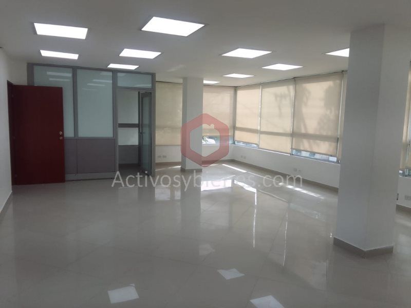 Oficina en arriendo Antioquia Medellín Urbanizacion La Alborada 210 m2 Habitaciones 0 Baños 2 Garajes 0 Precio $16000000