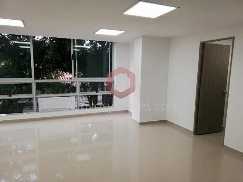 Oficina en arriendo Antioquia Medellín La Candelaria 70 m2 Habitaciones 0 Baños 1 Garajes 0 Precio $4500000
