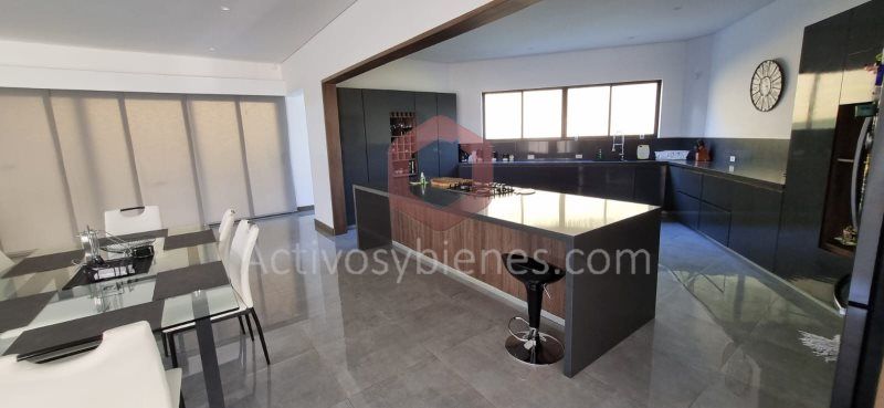 Casa en venta Antioquia El Carmen De Viboral Vereda Quirama 3300 m2 Habitaciones 3 Baños 4 Garajes 1 Precio $2700000000