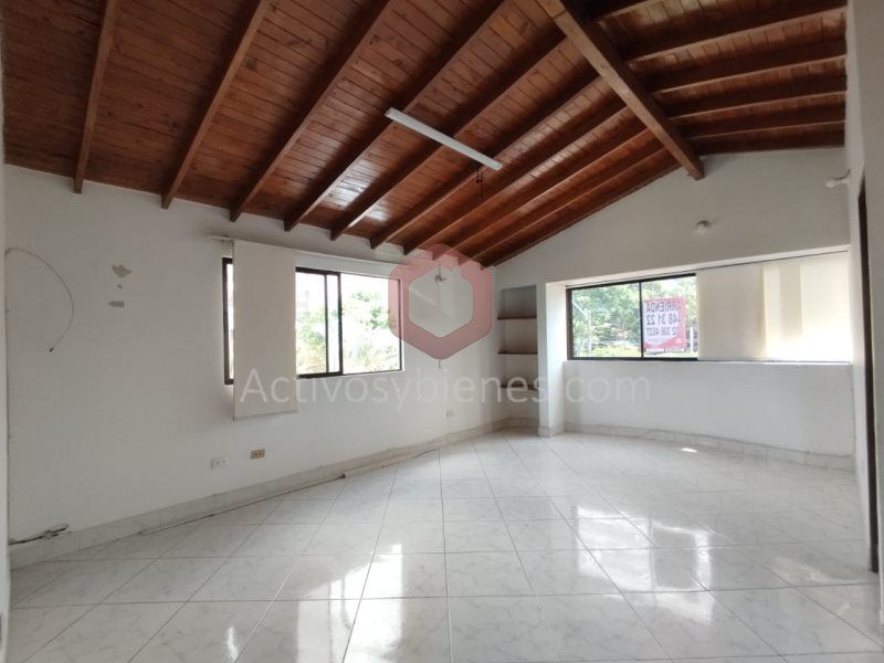 Oficina en arriendo Antioquia Medellín Guayabal 70 m2 Habitaciones 0 Baños 2 Garajes 0 Precio $2500000