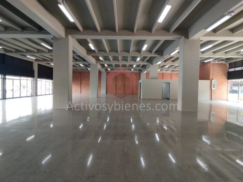 Oficina en arriendo Antioquia Medellín Bermejal- Los Alamos 277 m2 Habitaciones 0 Baños 4 Garajes 9 Precio $18072920