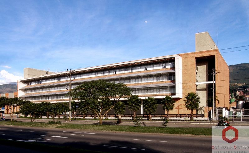 Local en arriendo Antioquia Medellín Shellmar 152 m2 Habitaciones 0 Baños 2 Garajes 5 Precio $10448000