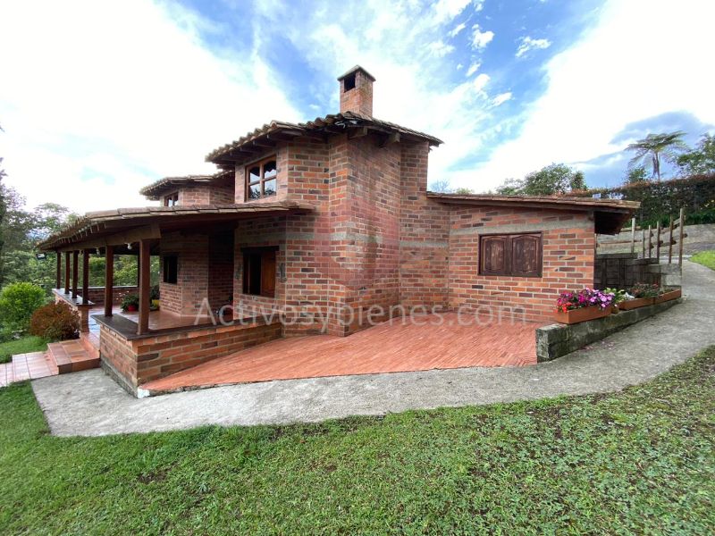 Casa en venta Antioquia Rionegro El Porvenir 2117 m2 Habitaciones 4 Baños 4 Garajes 0 Precio $1400000000