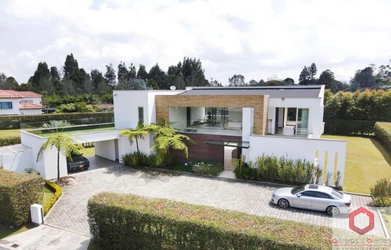 Casa en venta Antioquia Rionegro El Porvenir 560 m2 Habitaciones 6 Baños 6 Garajes 10 Precio $4000000000