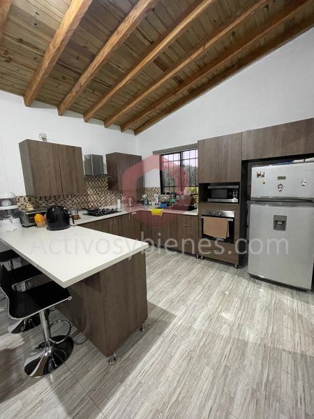 Casa en venta Antioquia Guarne La Cabaña 4200 m2 Habitaciones 3 Baños 3 Garajes 1 Precio $1000000000