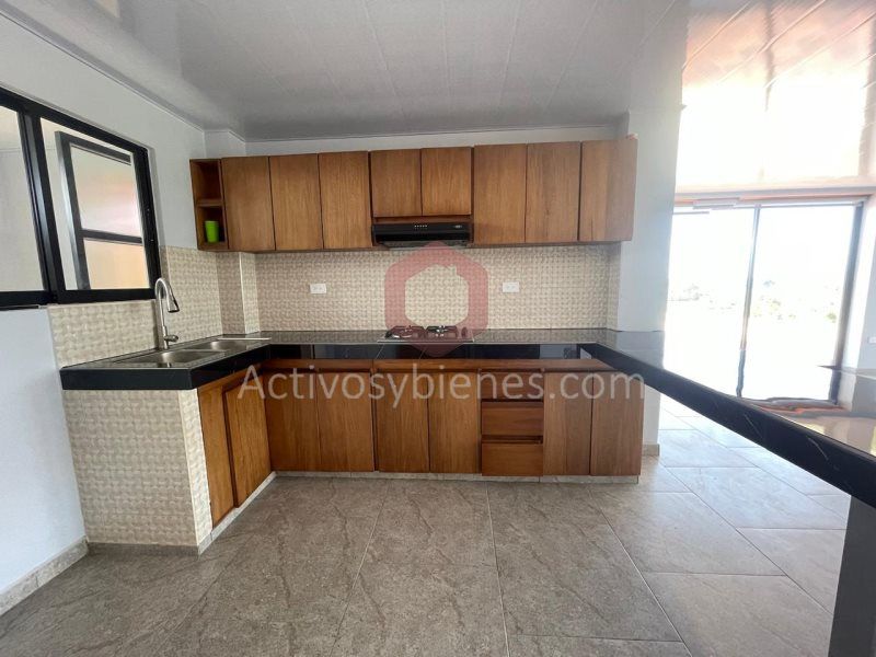 Casa en arriendo Antioquia Marinilla Vereda Las Mercedes 900 m2 Habitaciones 2 Baños 3 Garajes 0 Precio $1700000