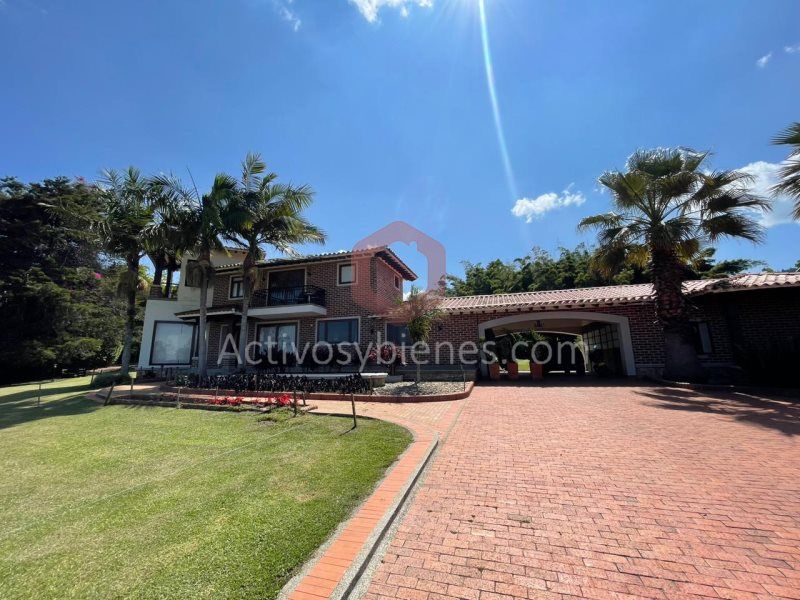 Casa en arriendo Antioquia Rionegro Centro 7000 m2 Habitaciones 5 Baños 7 Garajes 2 Precio $25000000