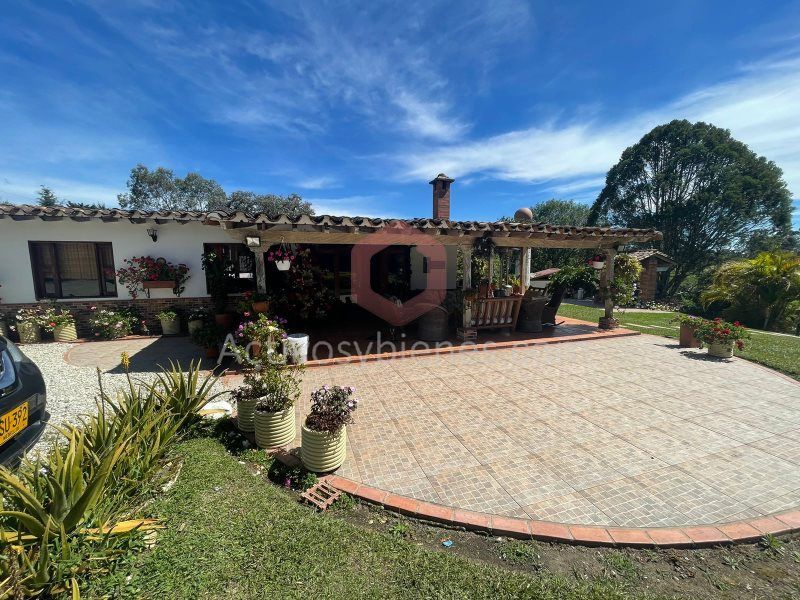 Casa en arriendo Antioquia Rionegro El Porvenir 6000 m2 Habitaciones 4 Baños 3 Garajes 0 Precio $18000000