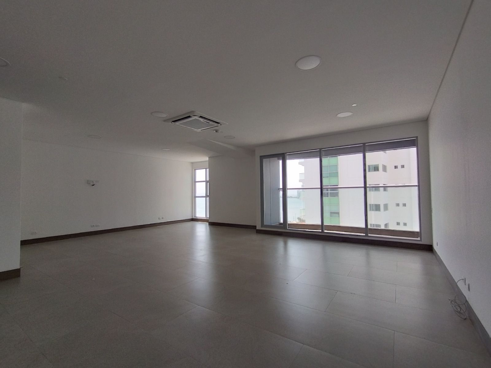 Oficina en arriendo Bolívar Cartagena Boca Grande 70 m2 Habitaciones 0 Baños 1 Garajes 1 Precio $6863000